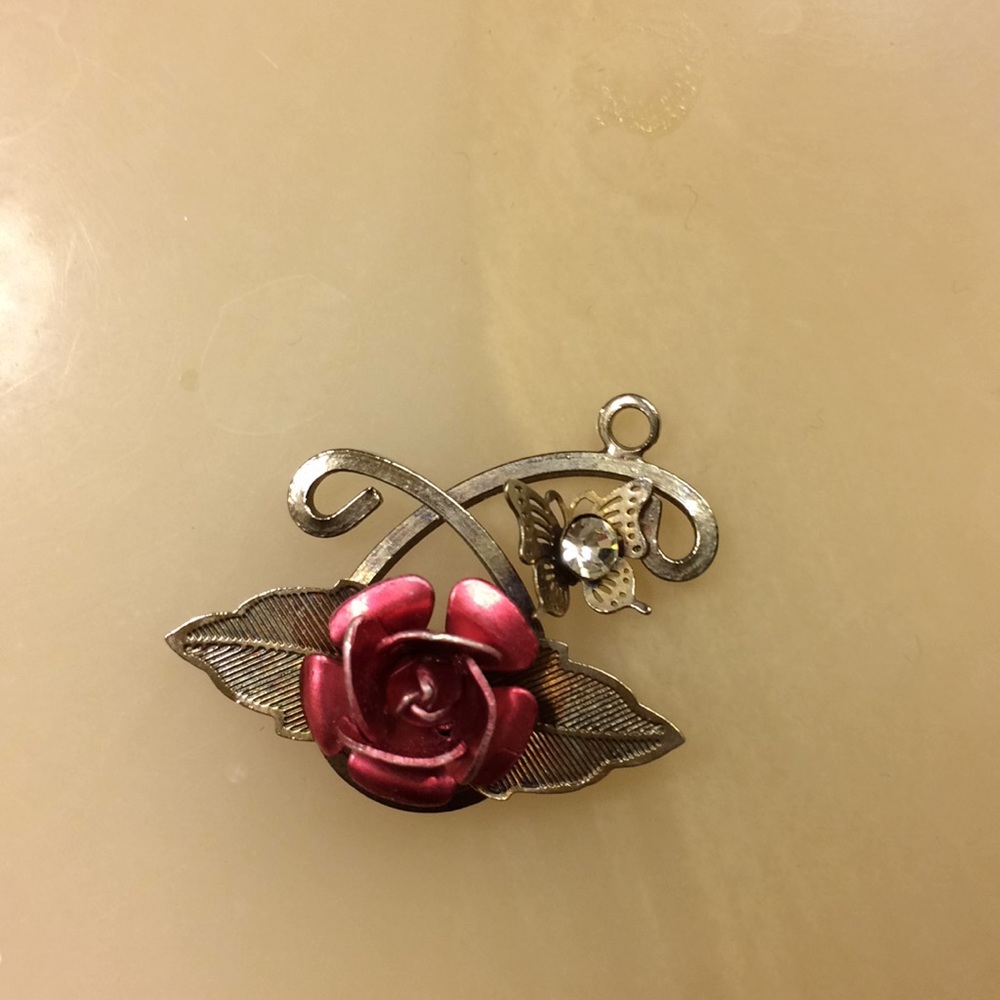 Cute red flower 🌺with butterfly necklace p…